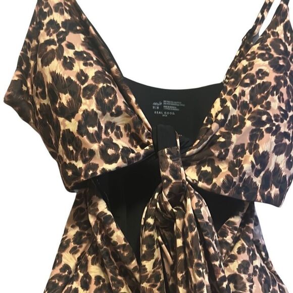 Leopard Print Women's Swimwear - Picture 7 of 12